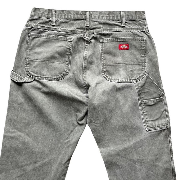 Gray faded dickies carpenter pants
Size 36x30 - Picture 3 of 3